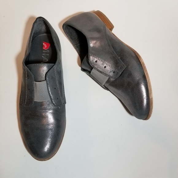 Mia Eleanorr Laceless Oxfords - Picture 2 of 7